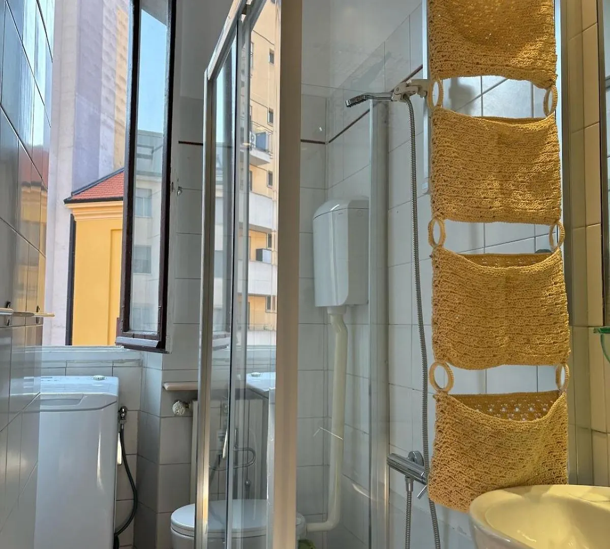 Historic Milanese Apartment 0*, Milan